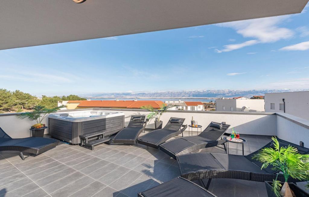 Luxurioeses Penthouse Welle Mit Whirlpool, Grill Und Meerblick Vir Exteriér fotografie