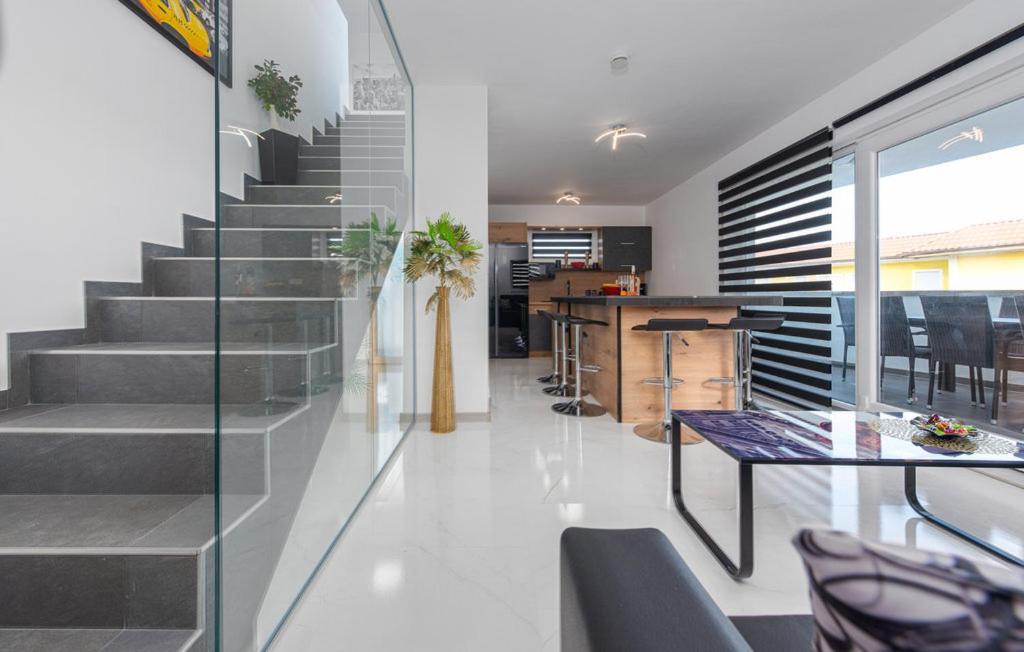 Luxurioeses Penthouse Welle Mit Whirlpool, Grill Und Meerblick Vir Exteriér fotografie